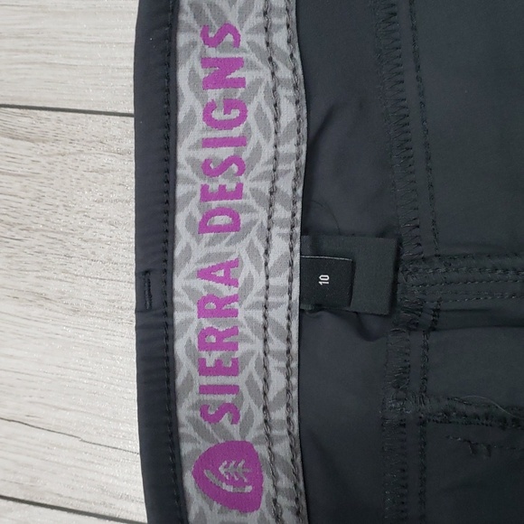 3/$45 NWOT Quick dry moisture wicking capris - Picture 2 of 7